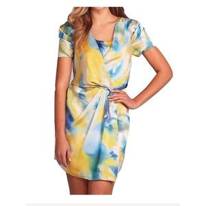 Vince Camuto short sleeve dress yellow & blue